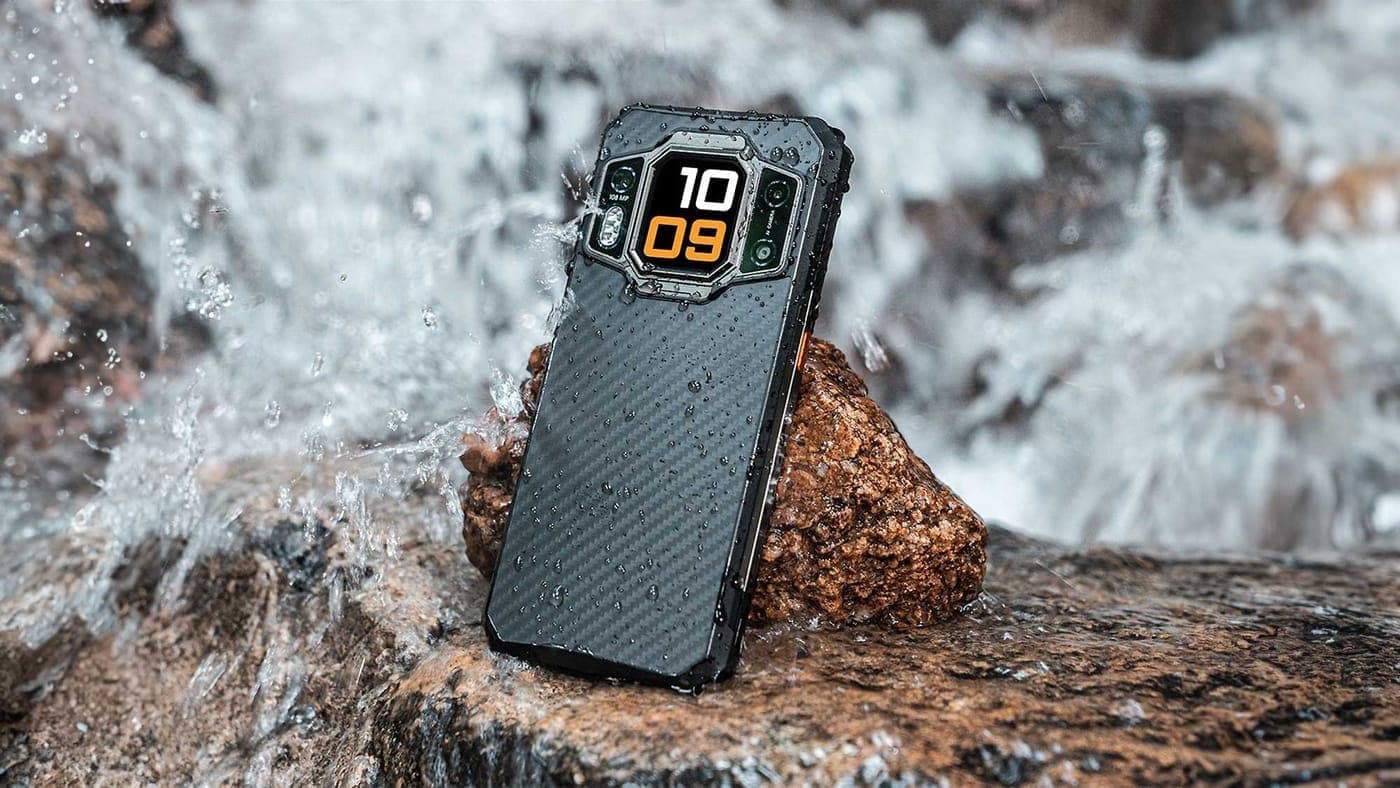 Cardinal Rover 5G Rugged Phone view 3