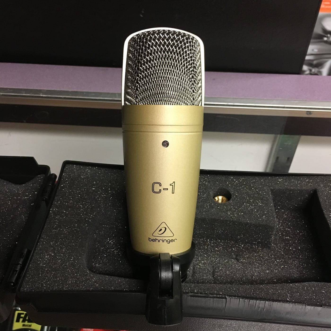 Halcyon Cast XLR Microphone view 2