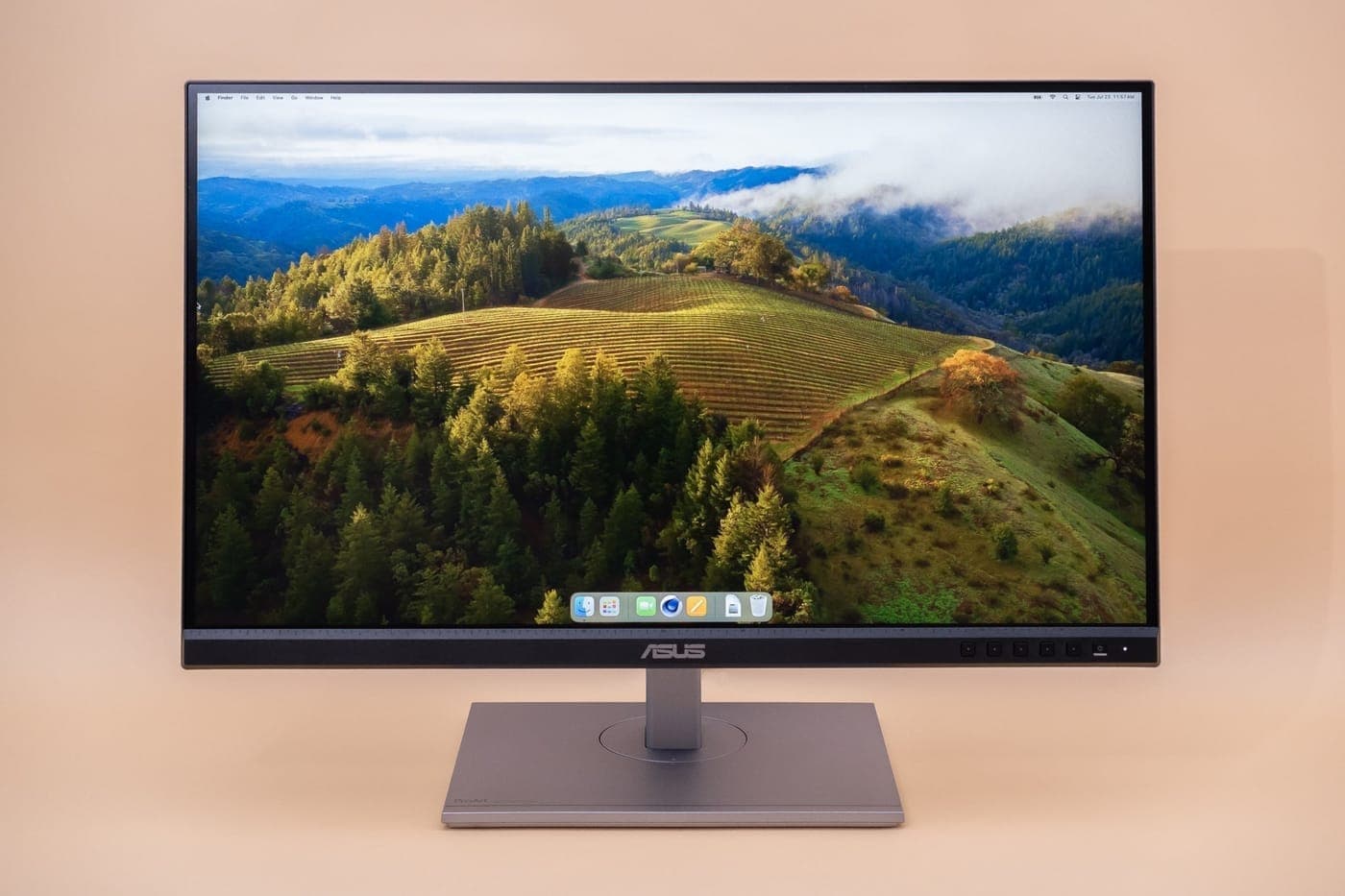 Lumina Swift 27 QHD Monitor view 2